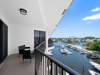 Discover this exceptional penthouse residence offering downtown - photo 5