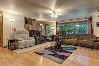 Check out this very well maintained, beautiful 3 bedroom Cape - photo 9