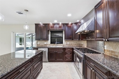 There's a party on 5th Ave! Welcome to this spacious 4 bedroom - photo 14