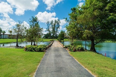An oasis to call home, this beautiful 2BD/2BTH unit is in - photo 16