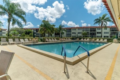 An oasis to call home, this beautiful 2BD/2BTH unit is in - photo 19