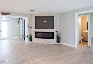 ** Brand NEW roof (June 2026) ** Updated 3 bedroom, 3 bathroom - photo 3