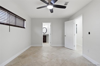 There's a party on 5th Ave! Welcome to this spacious 4 bedroom - photo 23