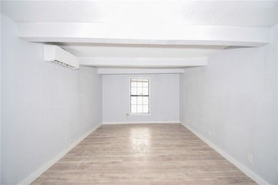 Just renovated!! Added another bedroom and large bathroom - photo 26