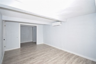 Just renovated!! Added another bedroom and large bathroom - photo 28