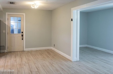 ** Brand NEW roof (June 2026) ** Updated 3 bedroom, 3 bathroom - photo 8