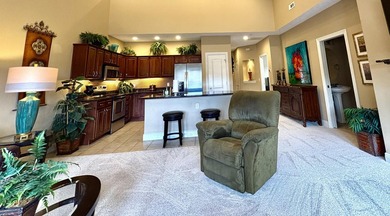 Priced to Sell!! This Beautifully well kept Townhouse in the - photo 8