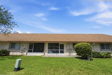 Don't Wait ! Welcome to this charming 3-bedroom, 2-bathroom - photo 28