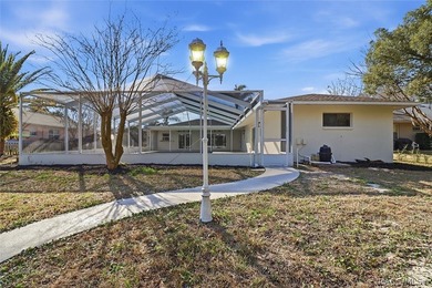 There's a party on 5th Ave! Welcome to this spacious 4 bedroom - photo 38
