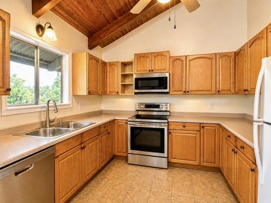 Welcome to your island 3-bedroom, 1 full and 2 half-bath home is - photo 4