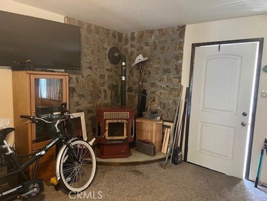 Waterfront, unusual home with fun features. 2 bdrm. 1.5 ba - photo 8