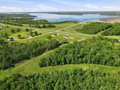 Welcome to Arrow Head Estates, where natural beauty and - photo 13