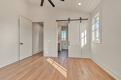 Situated in a prestigious neighborhood, this bespoke - photo 17