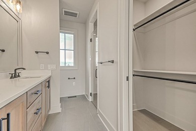 Situated in a prestigious neighborhood, this bespoke - photo 19
