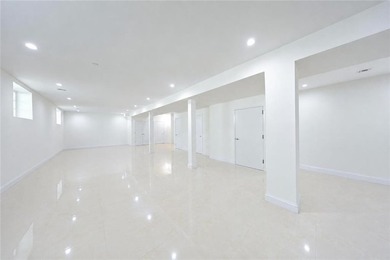 Built brand-new in 2017, this stunning single-family residence - photo 22