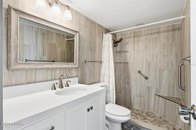 Experience the exceptional lifestyle at Bayshore, where - photo 22