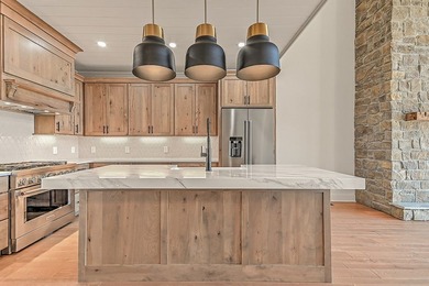 Situated in a prestigious neighborhood, this bespoke - photo 27