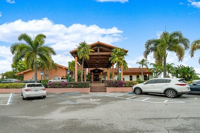 Experience the best of Florida living in this stunning villa! - photo 28