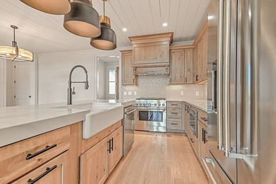 Situated in a prestigious neighborhood, this bespoke - photo 30