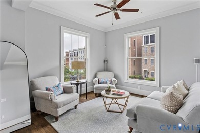 A townhome of this caliber rarely becomes available in the - photo 31