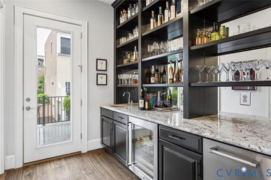 A townhome of this caliber rarely becomes available in the - photo 36