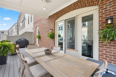 A townhome of this caliber rarely becomes available in the - photo 42