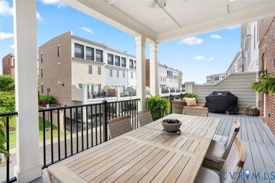 A townhome of this caliber rarely becomes available in the - photo 43