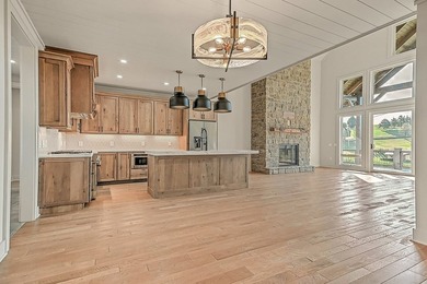 Situated in a prestigious neighborhood, this bespoke - photo 43