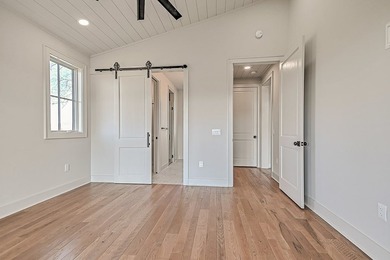 Situated in a prestigious neighborhood, this bespoke - photo 47