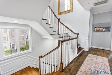 A townhome of this caliber rarely becomes available in the - photo 48