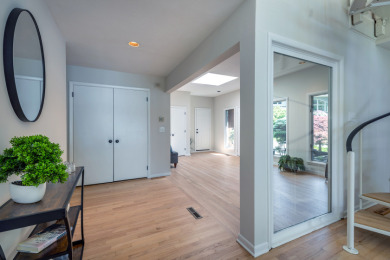 Stunning, Renovated Contemporary Waterfront - photo 10