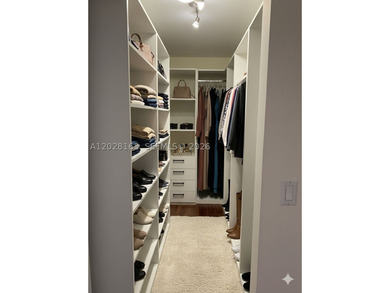 Bright and spacious corner residence in the highly desirable - photo 5