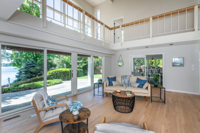 Stunning, Renovated Contemporary Waterfront - photo 16