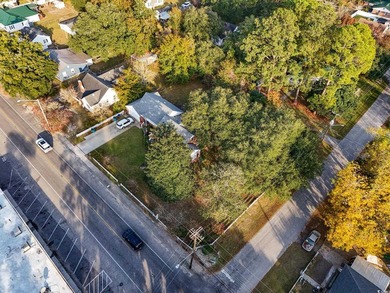 Welcome to 1817 S Island Road, a charming Lowcountry retreat - photo 2
