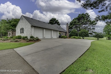 Luxury Lakefront Estate on 50.45+/- Acres in The Highlands | - photo 13