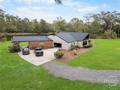 This impressive 3,521 sq. ft. ranch rests on 13.56 acres of - photo 15