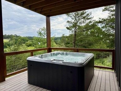 Turn-key 4-bedroom cabin located in the gated Timberlake Bay - photo 16