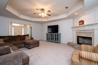 Welcome to your new retreat nestled in a serene neighborhood! - photo 18