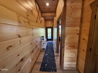 Turn-key 4-bedroom cabin located in the gated Timberlake Bay - photo 20