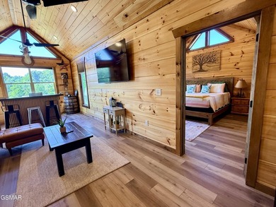 Turn-key 4-bedroom cabin located in the gated Timberlake Bay - photo 25