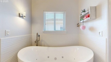 Spacious 4-bedroom, 3.5 bath residence with a rare 4-car garage - photo 27