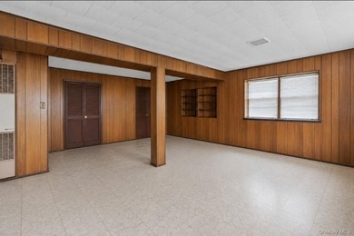 Welcome home to the East End of New Rochelle's highly desirable - photo 29