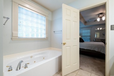 Welcome to your new retreat nestled in a serene neighborhood! - photo 38