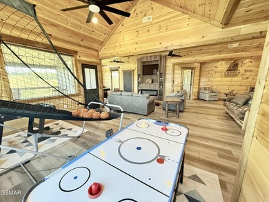 Turn-key 4-bedroom cabin located in the gated Timberlake Bay - photo 43