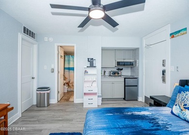 The current owner has been awarded and named a ''Super Host on - photo 8