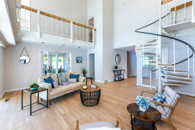 Stunning, Renovated Contemporary Waterfront - photo 17