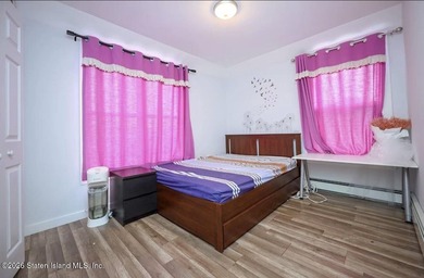 An Single family detached home on Staten Island Good location - photo 11