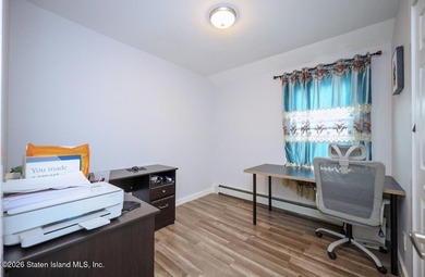 An Single family detached home on Staten Island Good location - photo 12