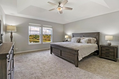 Welcome home to the Fordham 2 model in the highly sought-after - photo 14