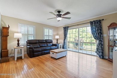 Welcome to 211 South Shore Drive an Oasis lake side retreat - photo 19